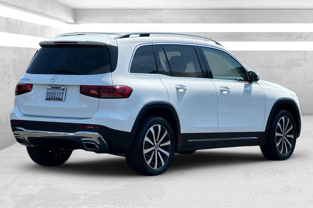 used 2021 Mercedes-Benz GLB 250 car, priced at $25,965