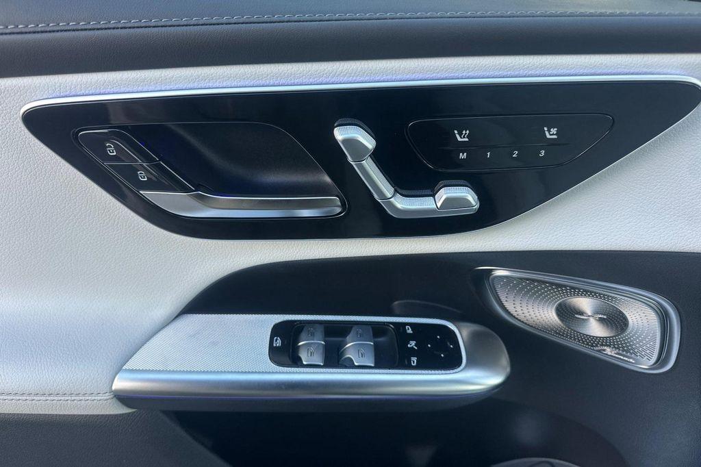 new 2026 Mercedes-Benz GLC 300 car, priced at $61,350