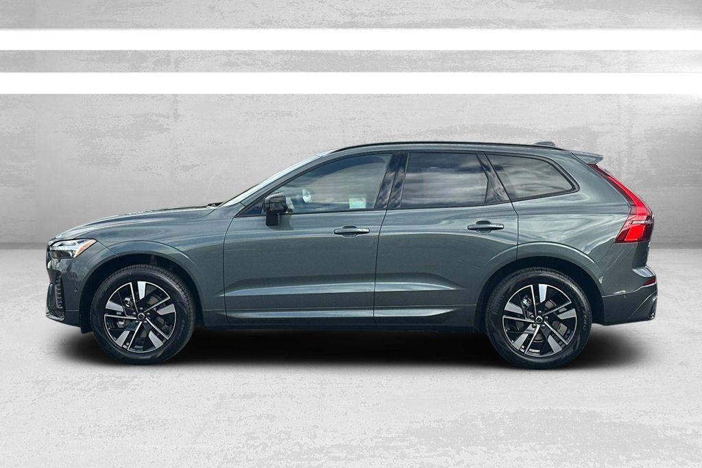 new 2026 Volvo XC60 car, priced at $58,015