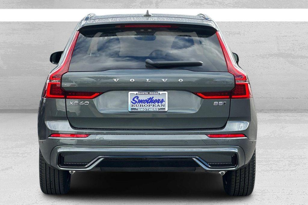 new 2026 Volvo XC60 car, priced at $58,015