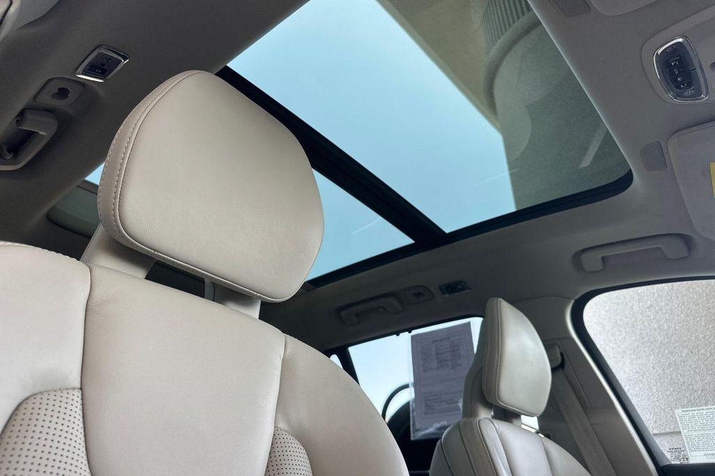 used 2022 Volvo XC90 Recharge Plug-In Hybrid car, priced at $46,363