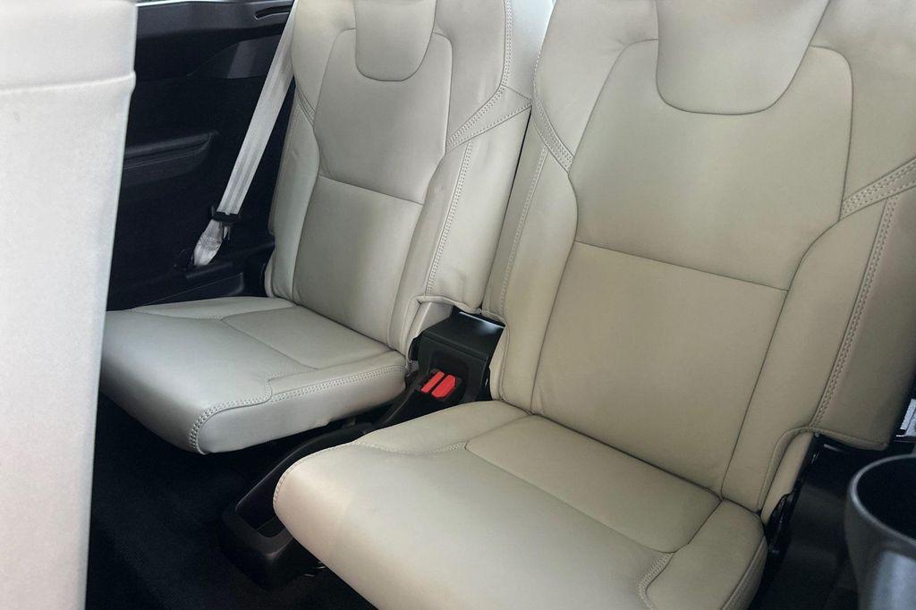 used 2022 Volvo XC90 Recharge Plug-In Hybrid car, priced at $46,363