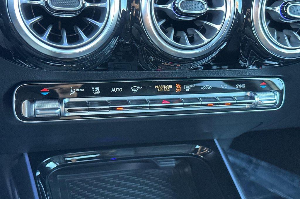 new 2026 Mercedes-Benz GLA 250 car, priced at $47,425