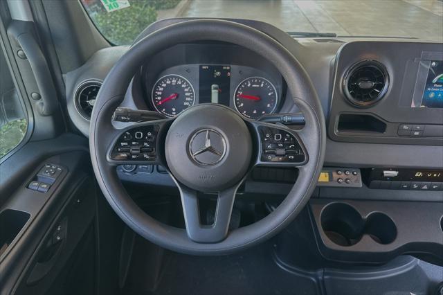 new 2024 Mercedes-Benz Sprinter 3500 car, priced at $106,085