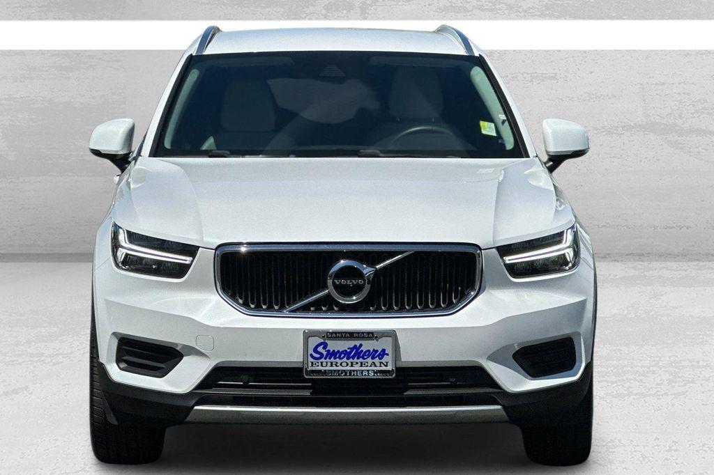 used 2022 Volvo XC40 car, priced at $25,795