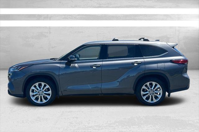 used 2022 Toyota Highlander Hybrid car, priced at $47,265