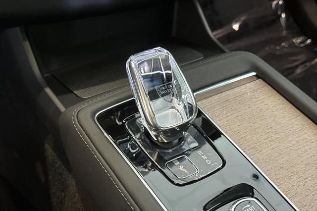new 2025 Volvo XC90 car, priced at $69,155