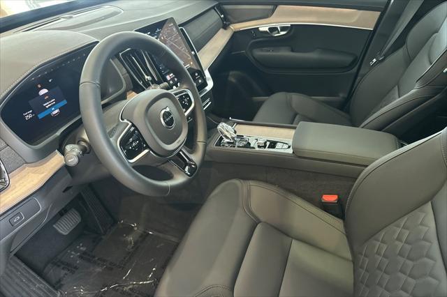 new 2025 Volvo XC90 car, priced at $69,155