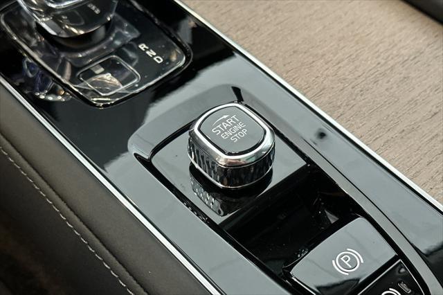 new 2025 Volvo XC90 car, priced at $69,155