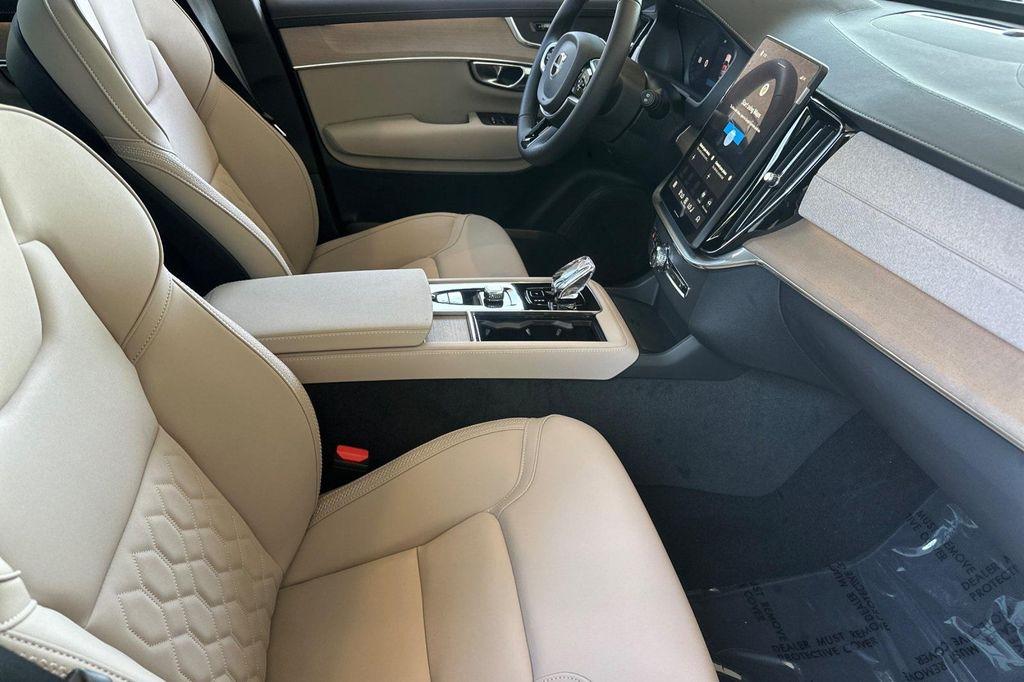 new 2026 Volvo XC90 car, priced at $66,255