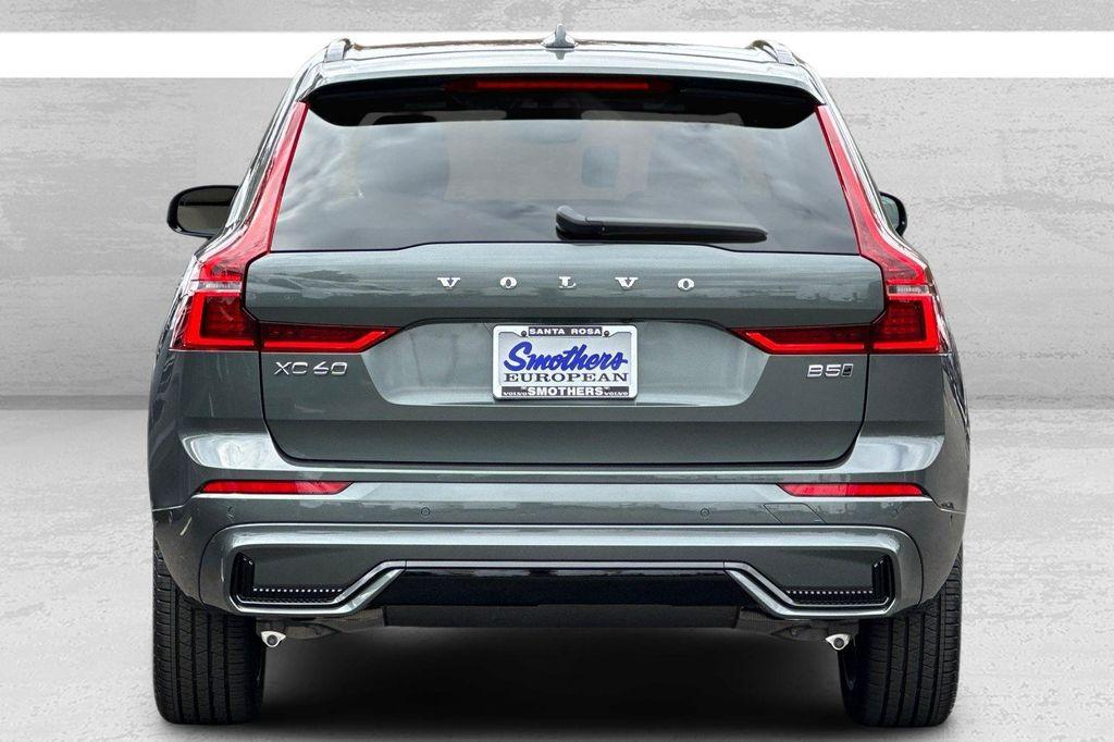 new 2026 Volvo XC60 car, priced at $58,015