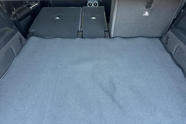 new 2025 Mercedes-Benz GLB 250 car, priced at $50,775