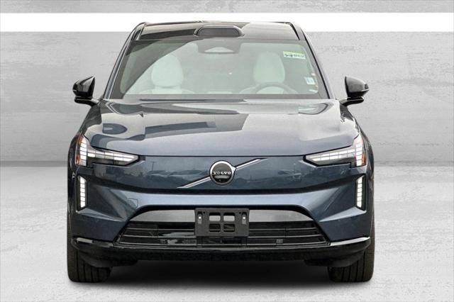 new 2025 Volvo EX90 car, priced at $86,940