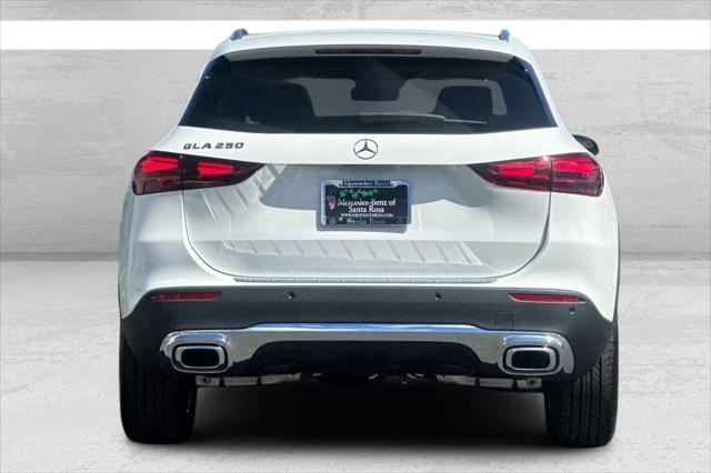 new 2025 Mercedes-Benz GLA 250 car, priced at $45,975