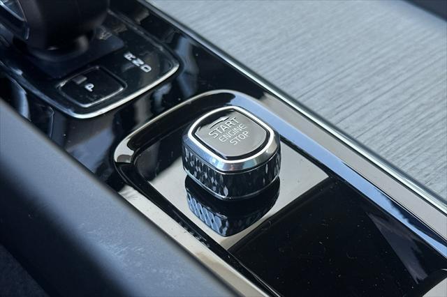 new 2025 Volvo XC60 car, priced at $56,525