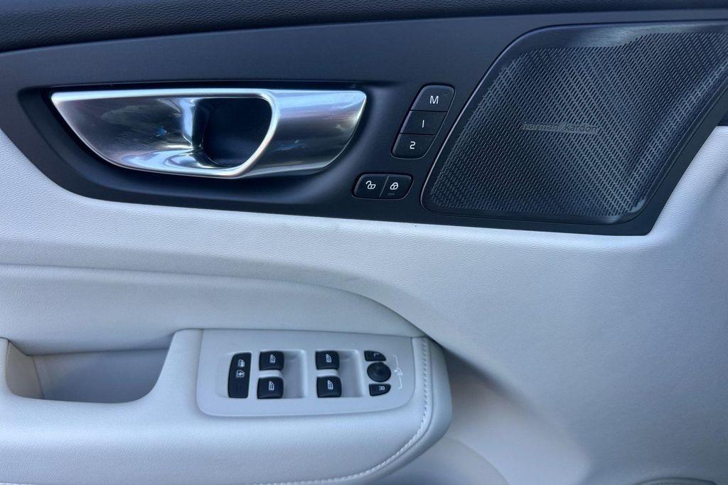 new 2026 Volvo XC60 car, priced at $63,935