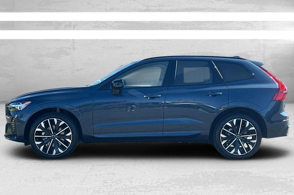new 2026 Volvo XC60 car, priced at $63,935