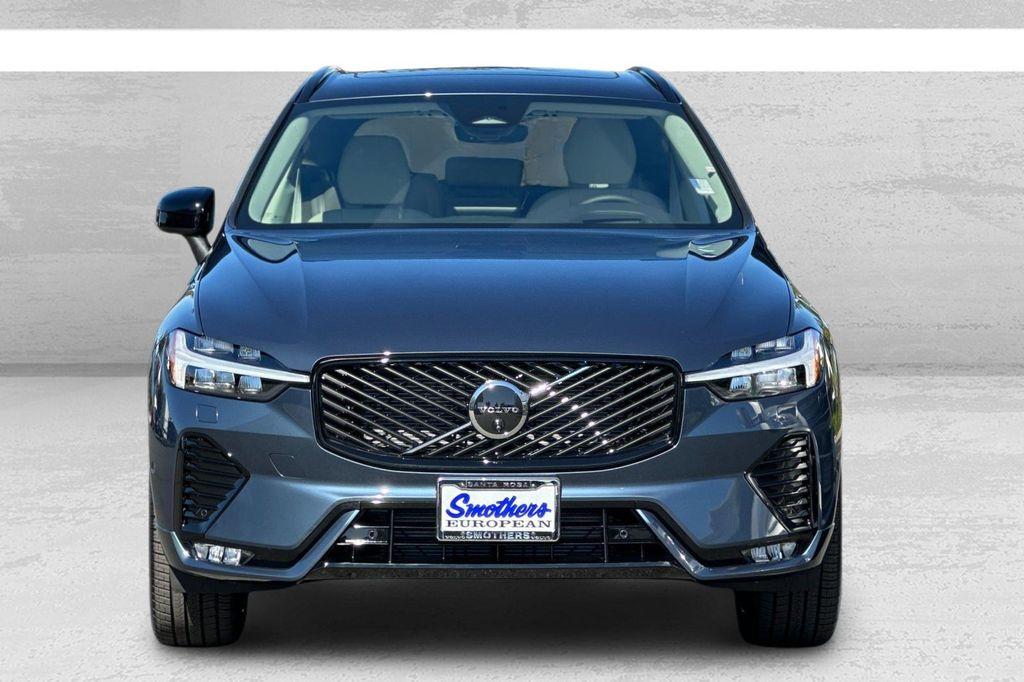 new 2026 Volvo XC60 car, priced at $63,935