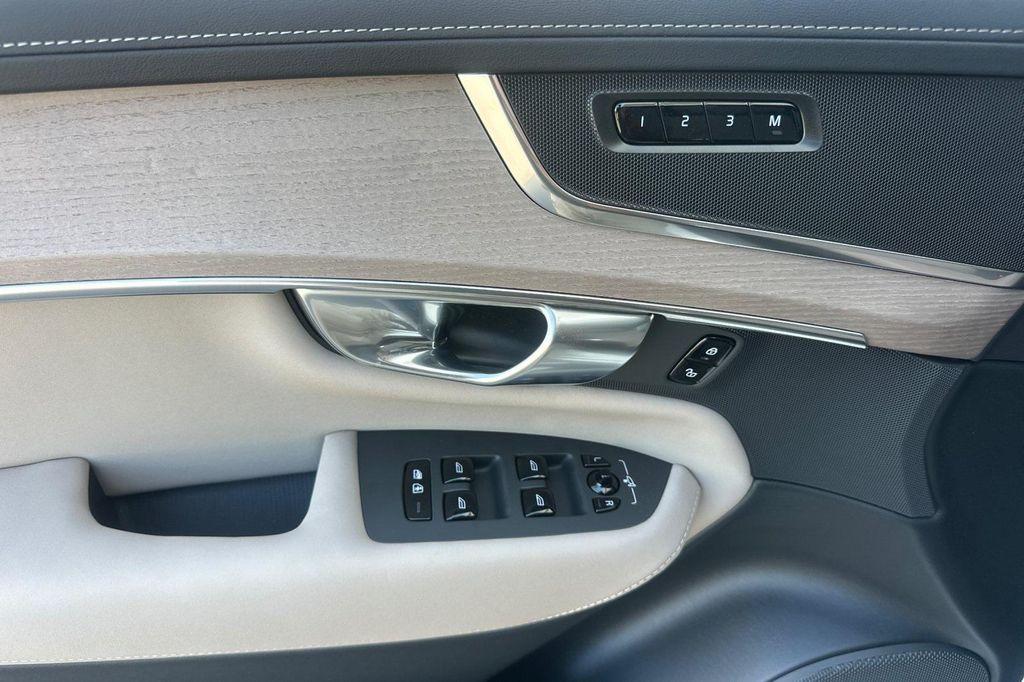 new 2025 Volvo XC90 Plug-In Hybrid car, priced at $75,095