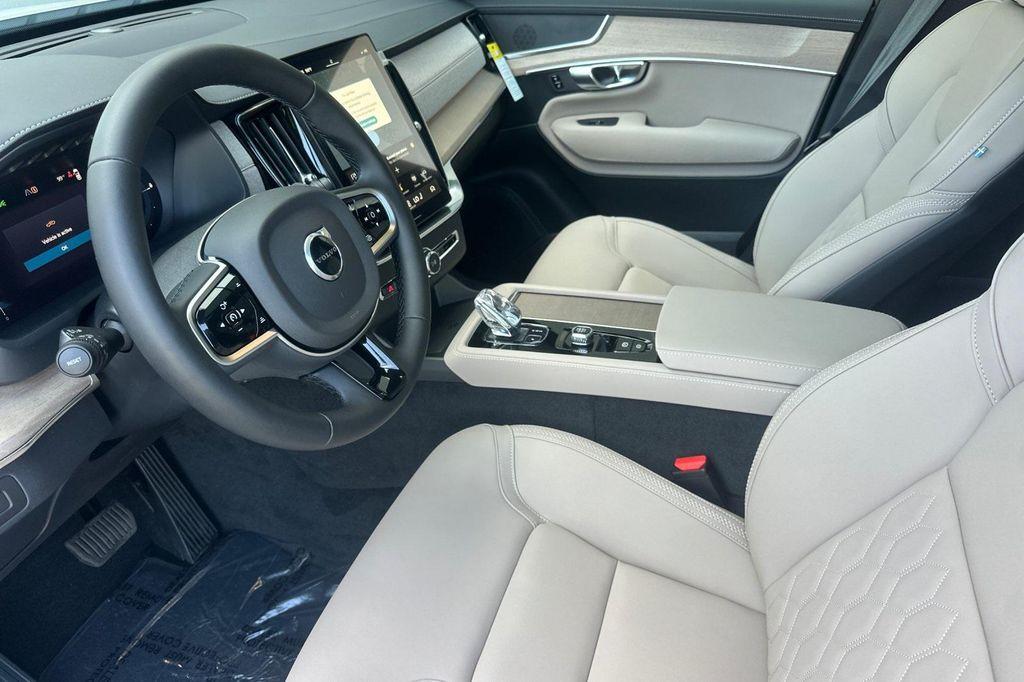 new 2025 Volvo XC90 Plug-In Hybrid car, priced at $75,095