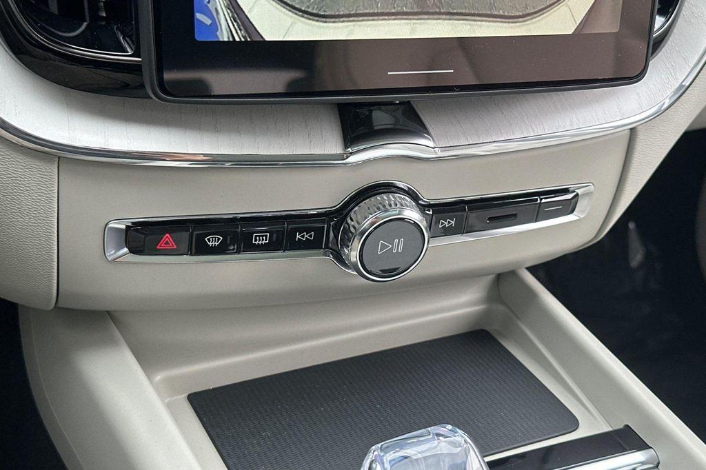 new 2026 Volvo XC60 Plug-In Hybrid car, priced at $74,275