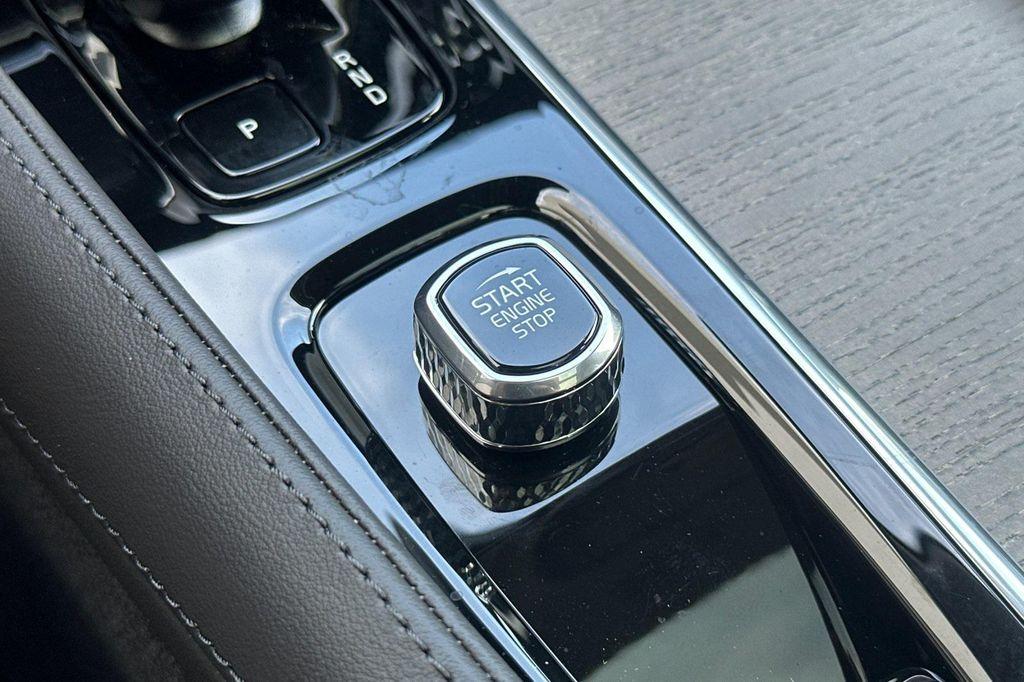 new 2025 Volvo S90 car, priced at $59,235