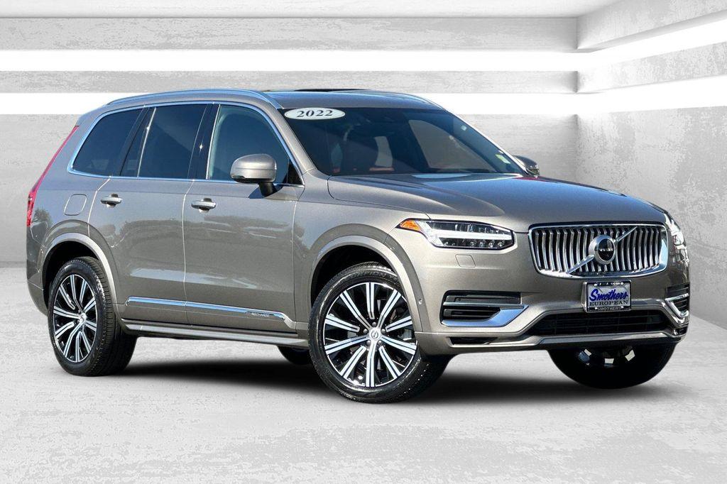 used 2022 Volvo XC90 Recharge Plug-In Hybrid car