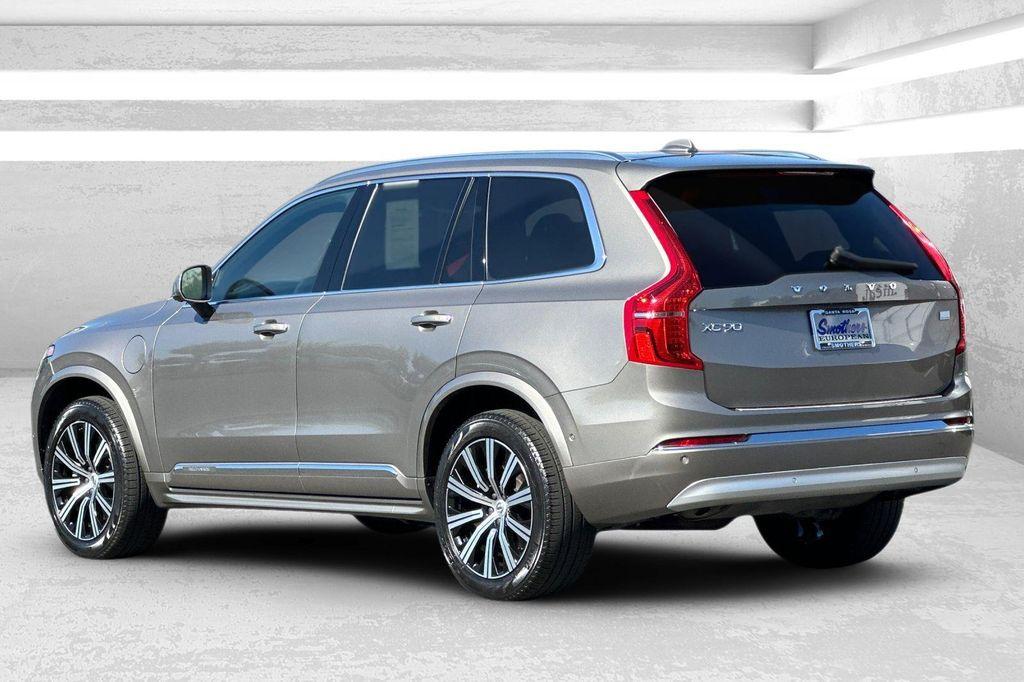 used 2022 Volvo XC90 Recharge Plug-In Hybrid car