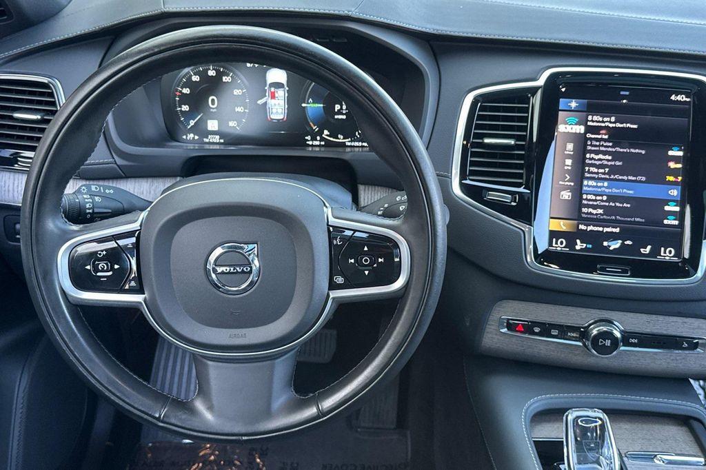 used 2022 Volvo XC90 Recharge Plug-In Hybrid car