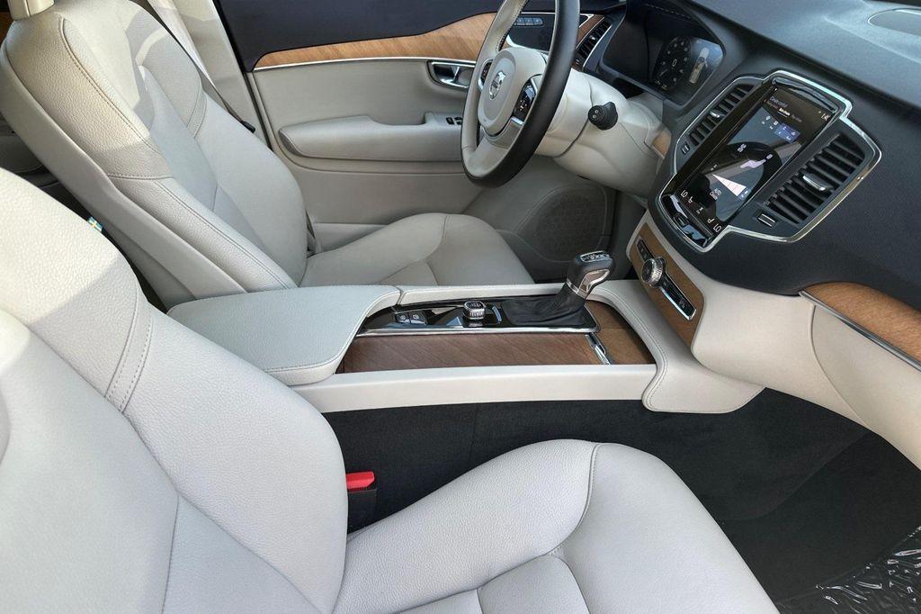 used 2022 Volvo XC90 car, priced at $43,526