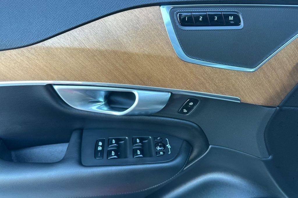 used 2024 Volvo XC90 Recharge Plug-In Hybrid car, priced at $48,594