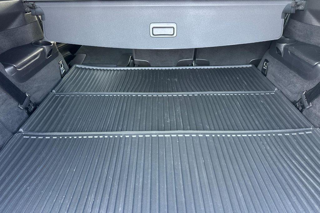 used 2024 Volvo XC90 Recharge Plug-In Hybrid car, priced at $48,594