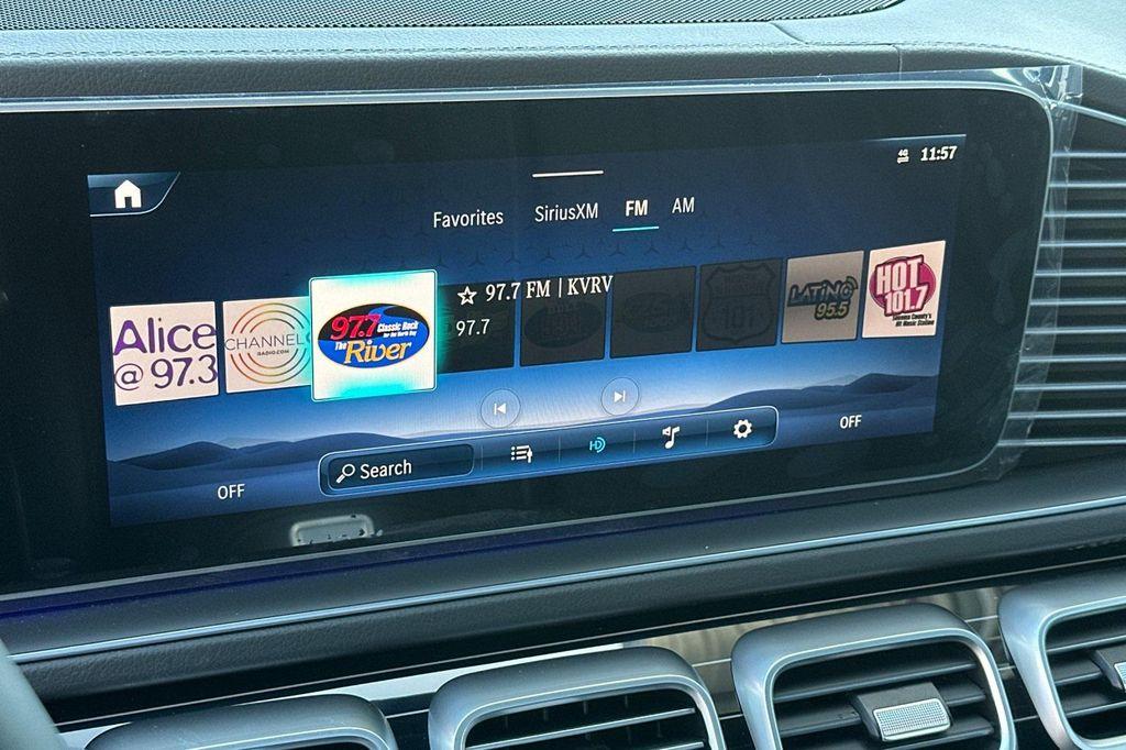 new 2025 Mercedes-Benz GLE 580 car, priced at $102,990