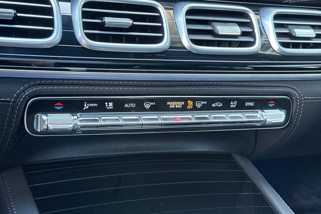 new 2025 Mercedes-Benz GLE 580 car, priced at $102,990