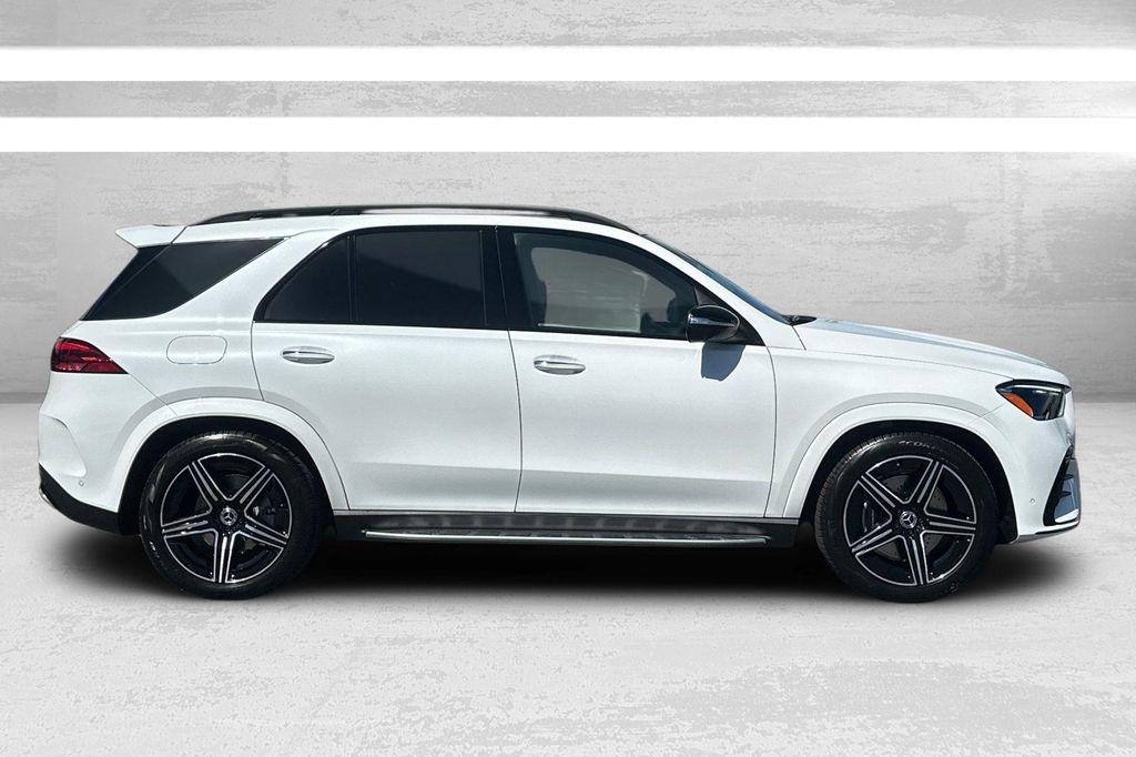 new 2025 Mercedes-Benz GLE 580 car, priced at $102,990
