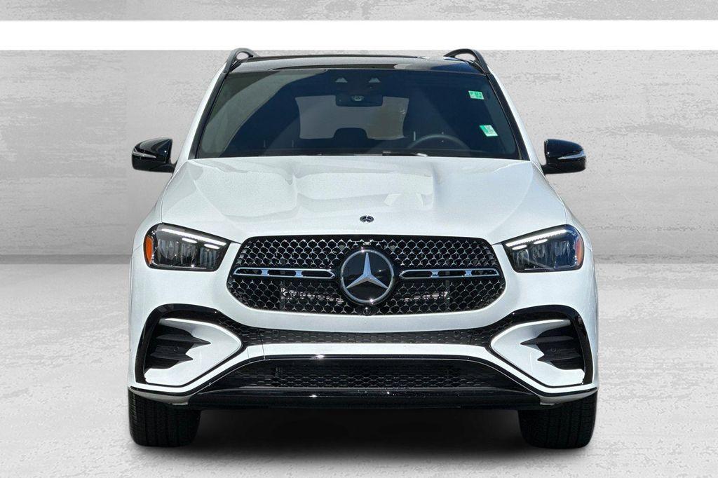 new 2025 Mercedes-Benz GLE 580 car, priced at $102,990