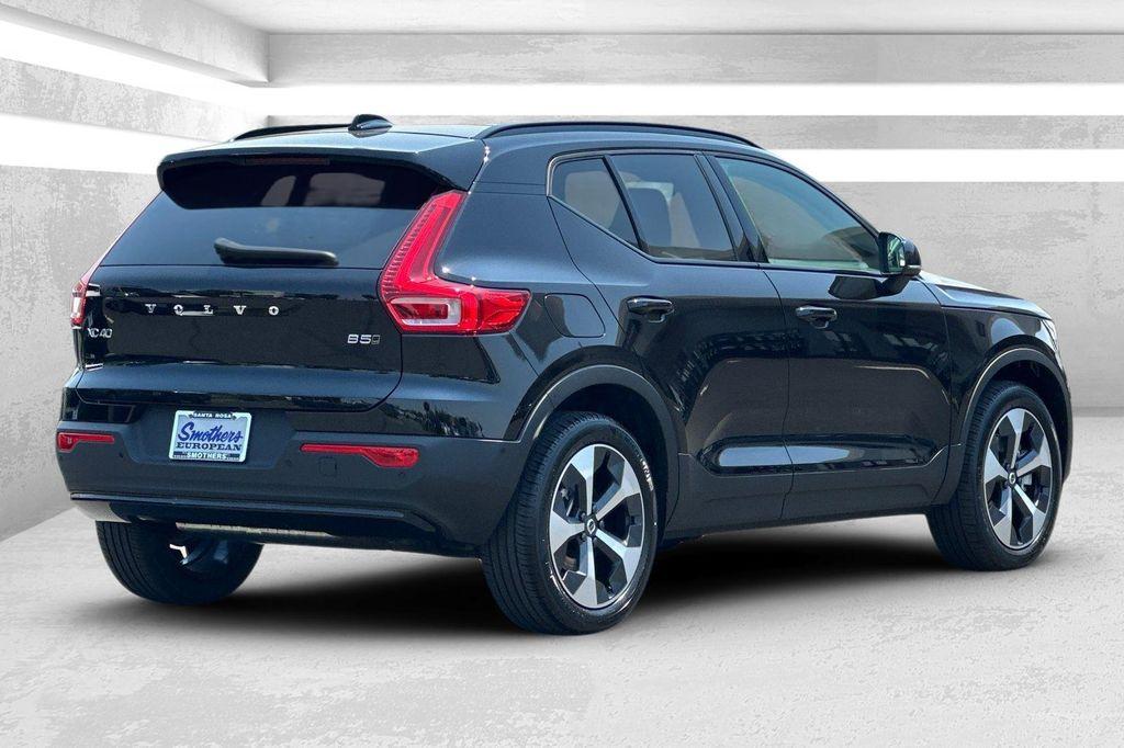 new 2025 Volvo XC40 car, priced at $46,335