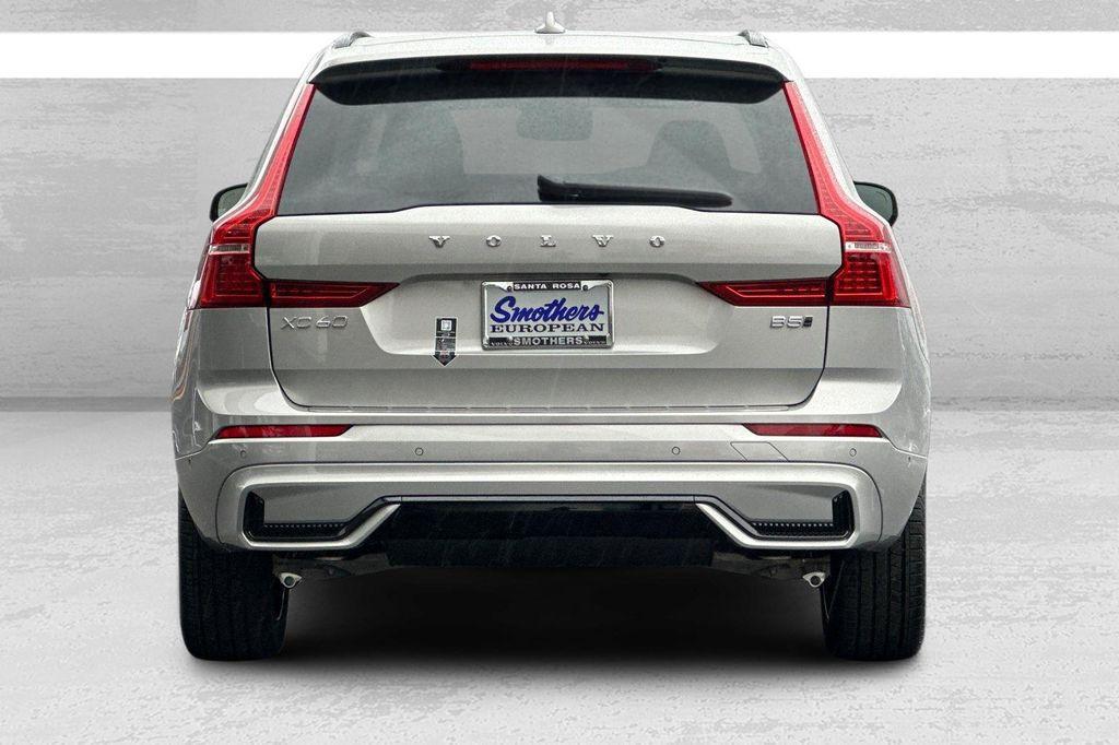 new 2025 Volvo XC60 car, priced at $43,725