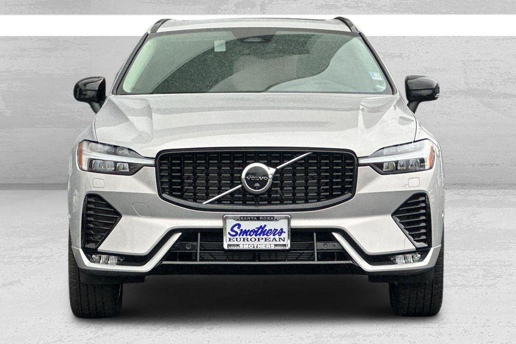 new 2025 Volvo XC60 car, priced at $43,725