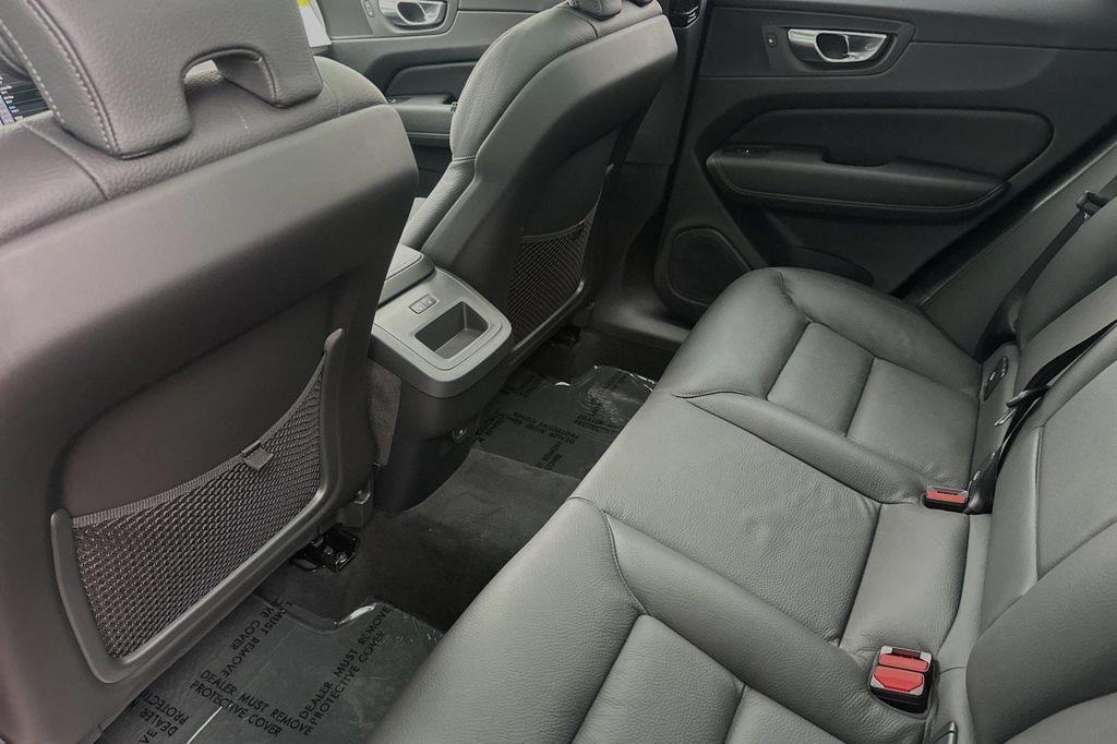 new 2025 Volvo XC60 car, priced at $43,725