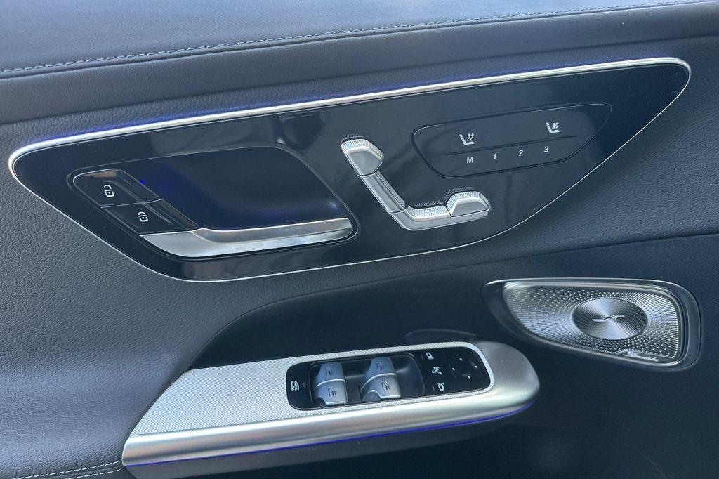 new 2025 Mercedes-Benz GLC 300 car, priced at $63,980