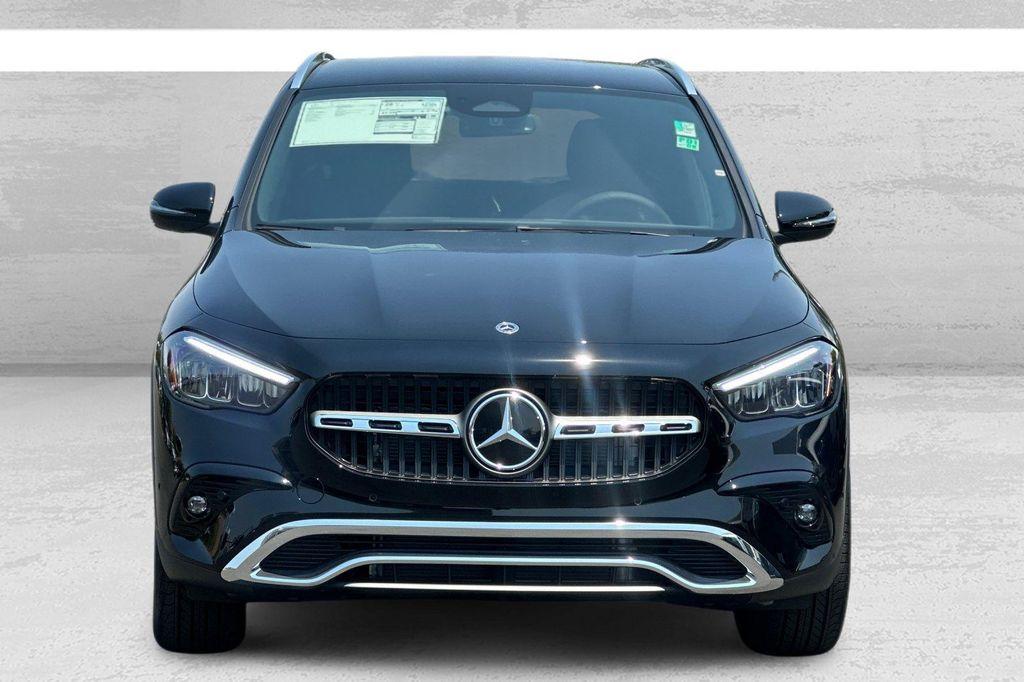 new 2025 Mercedes-Benz GLA 250 car, priced at $47,295