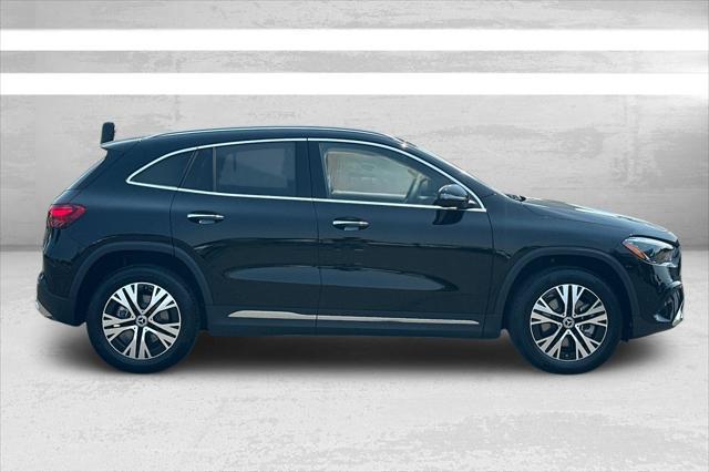 new 2025 Mercedes-Benz GLA 250 car, priced at $47,295