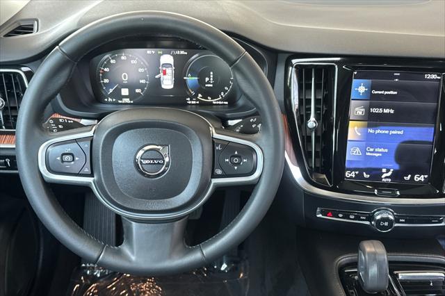 used 2022 Volvo S60 Recharge Plug-In Hybrid car, priced at $34,286