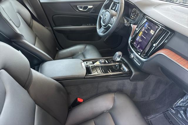 used 2022 Volvo S60 Recharge Plug-In Hybrid car, priced at $34,286