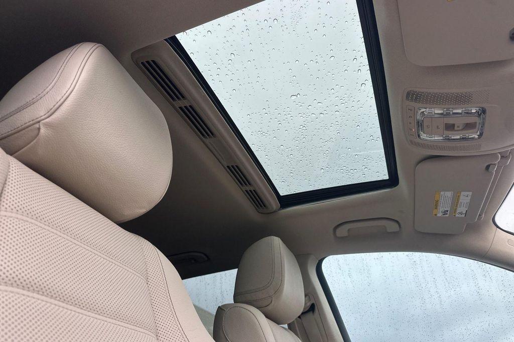 used 2024 Mercedes-Benz GLE 450 Plug-In Hybrid car, priced at $58,158