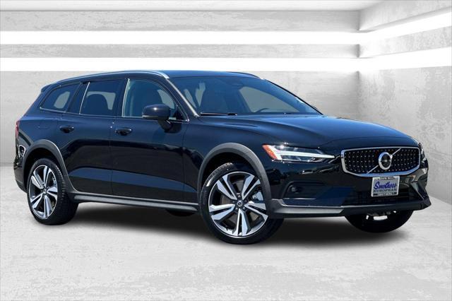 new 2024 Volvo V60 Cross Country car, priced at $46,685