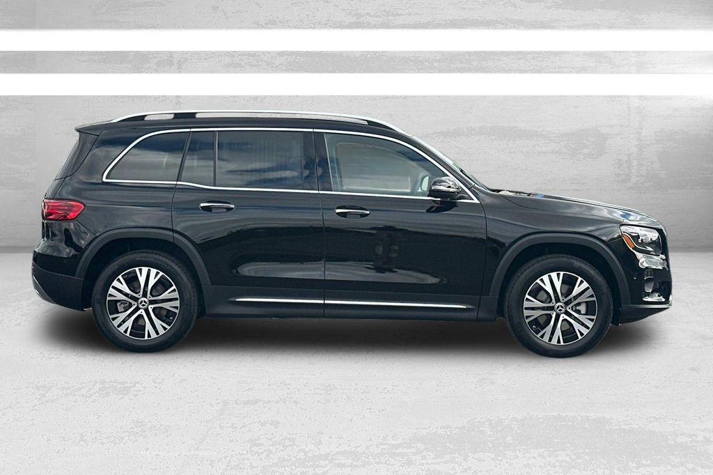 new 2026 Mercedes-Benz GLB 250 car, priced at $51,815