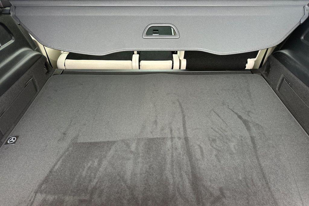 new 2026 Mercedes-Benz GLB 250 car, priced at $51,815