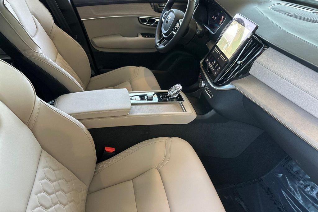 new 2026 Volvo XC90 car, priced at $71,825
